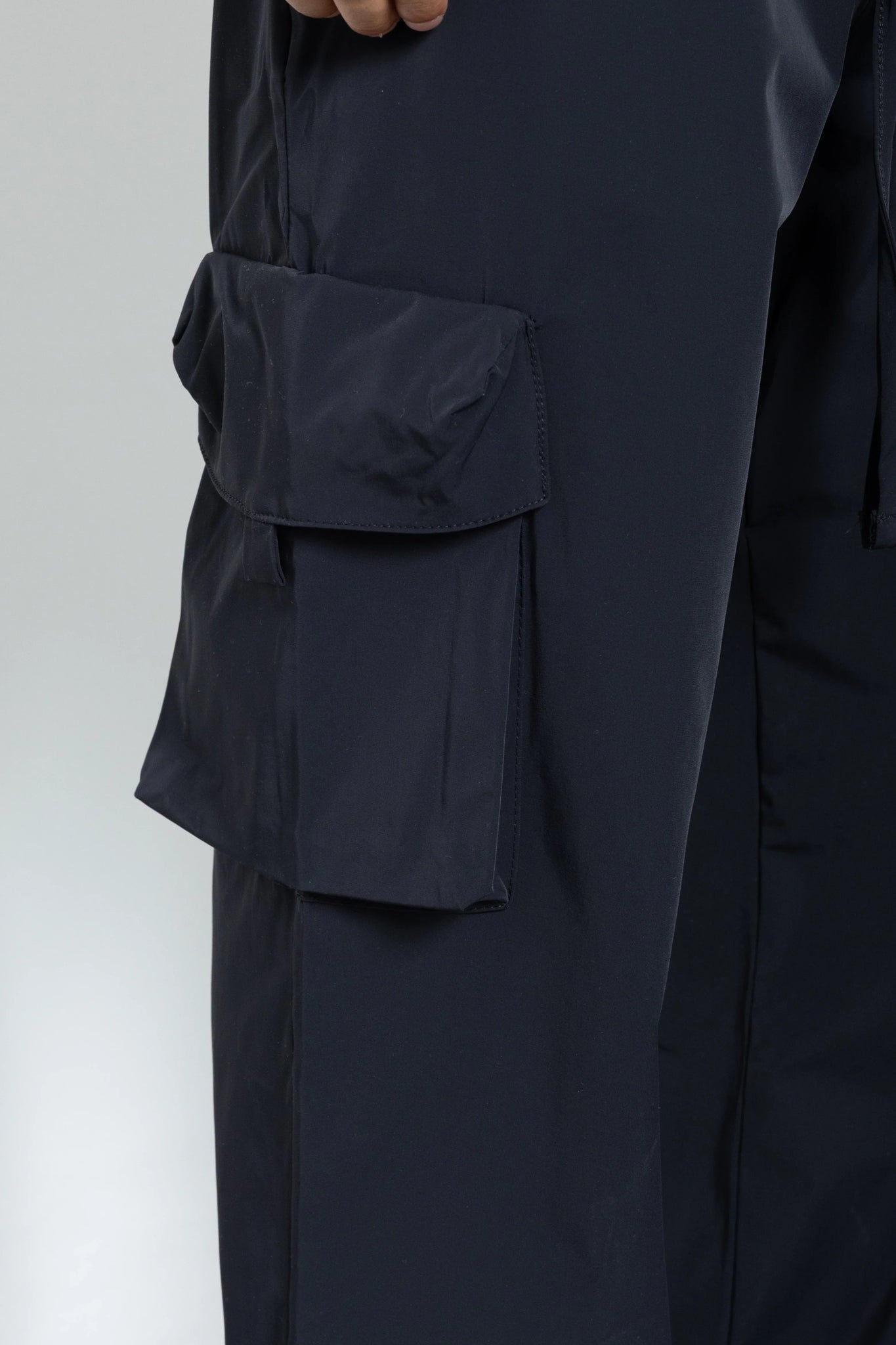 Cargo in tessuto tecnico Eternal Studio