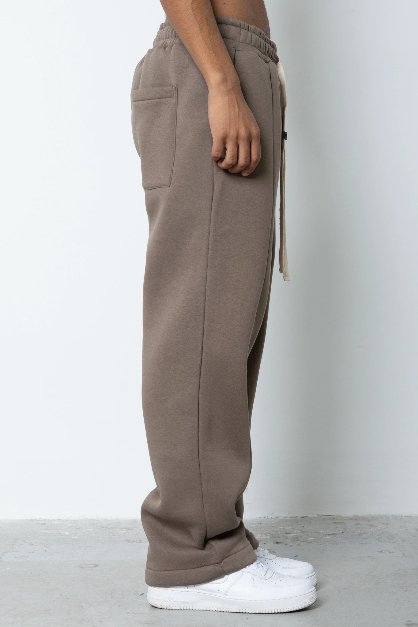 Pantalone tuta fondo ampio Eternal Studio