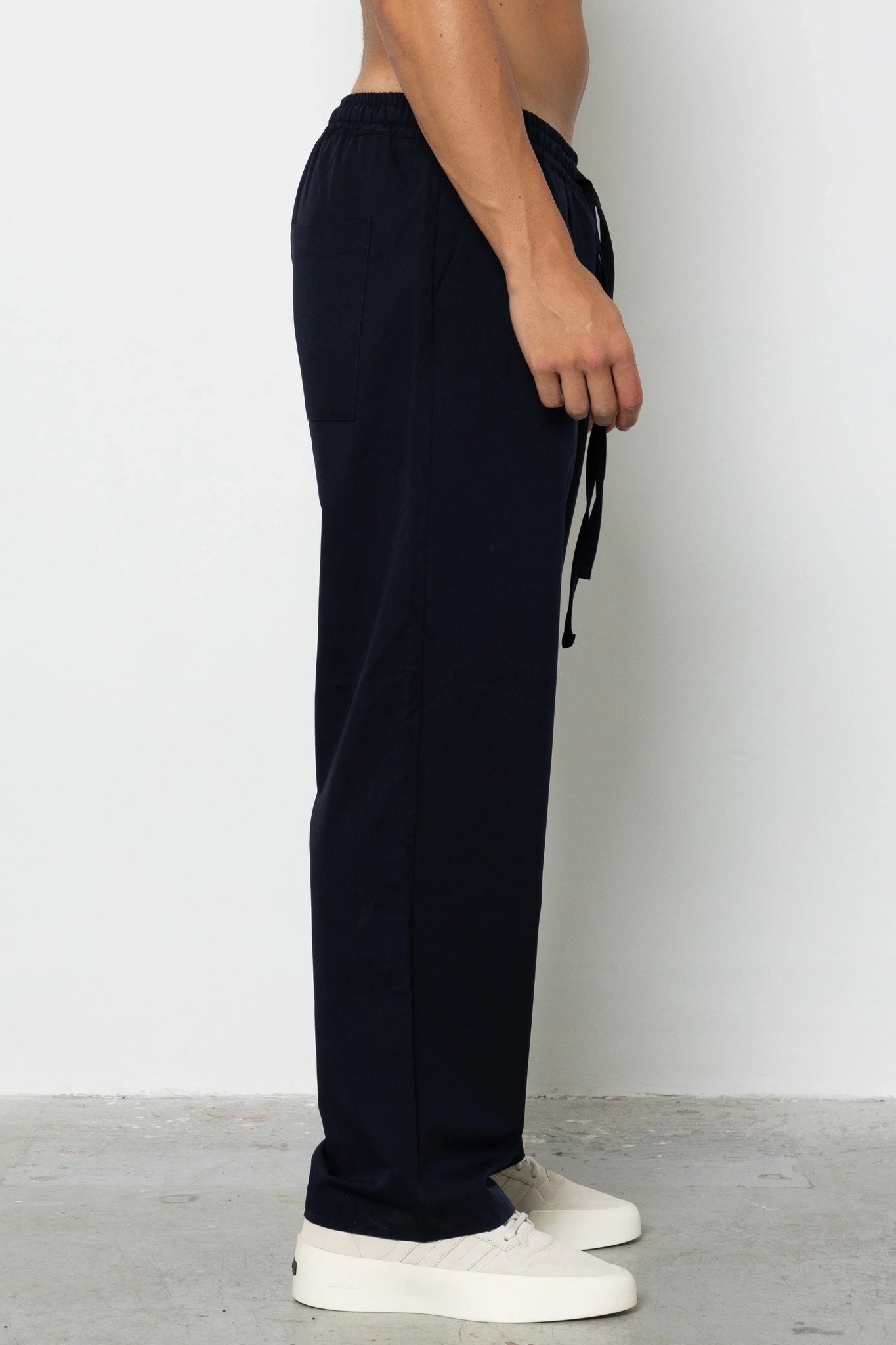 Pantalaccio con pences fondo ampio