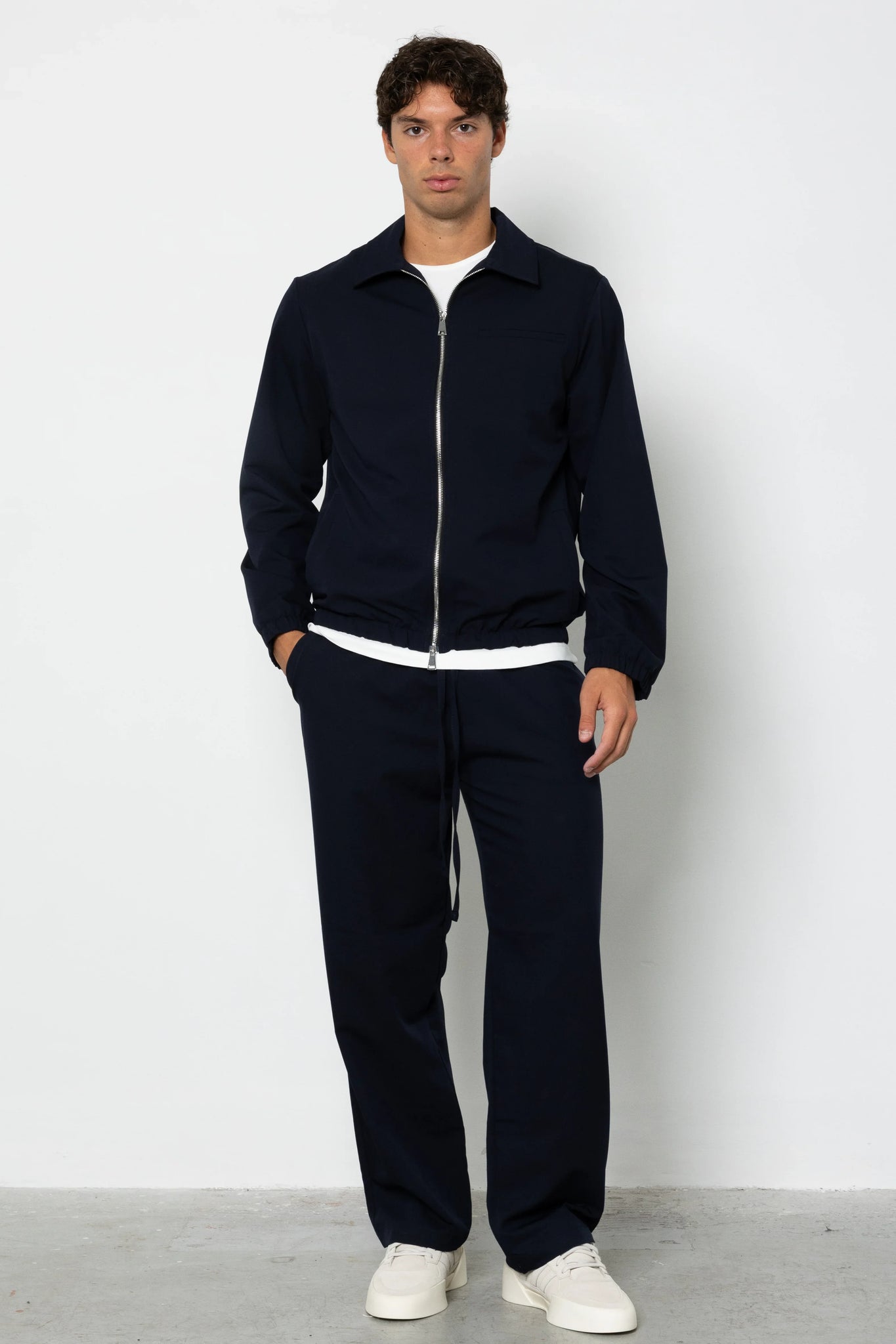 Pantalaccio con pences fondo ampio