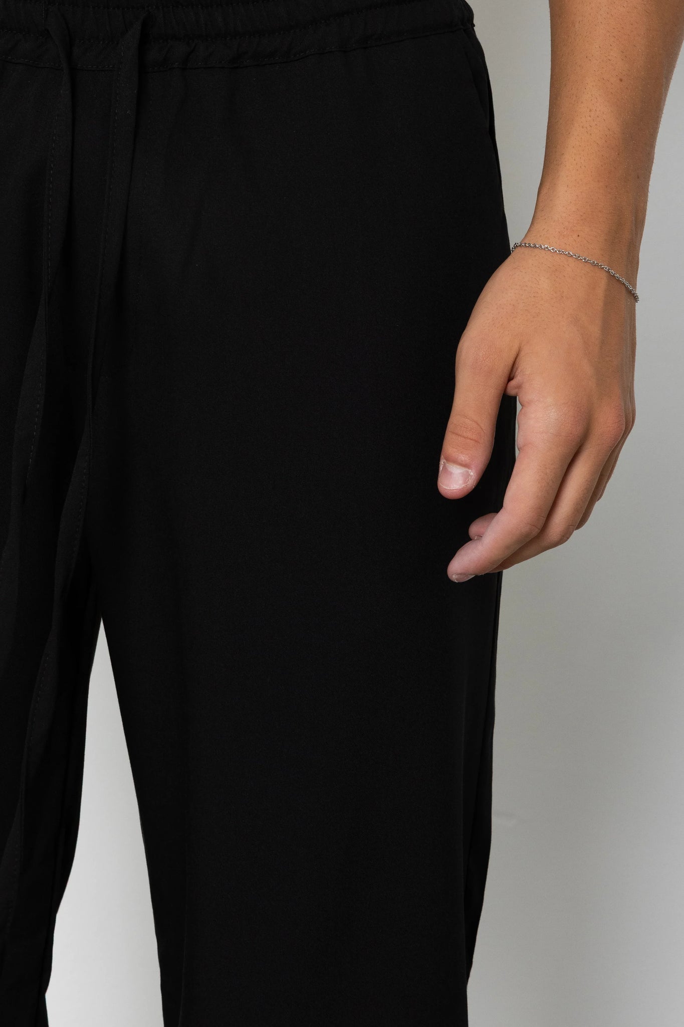 Pantalaccio con pences fondo ampio