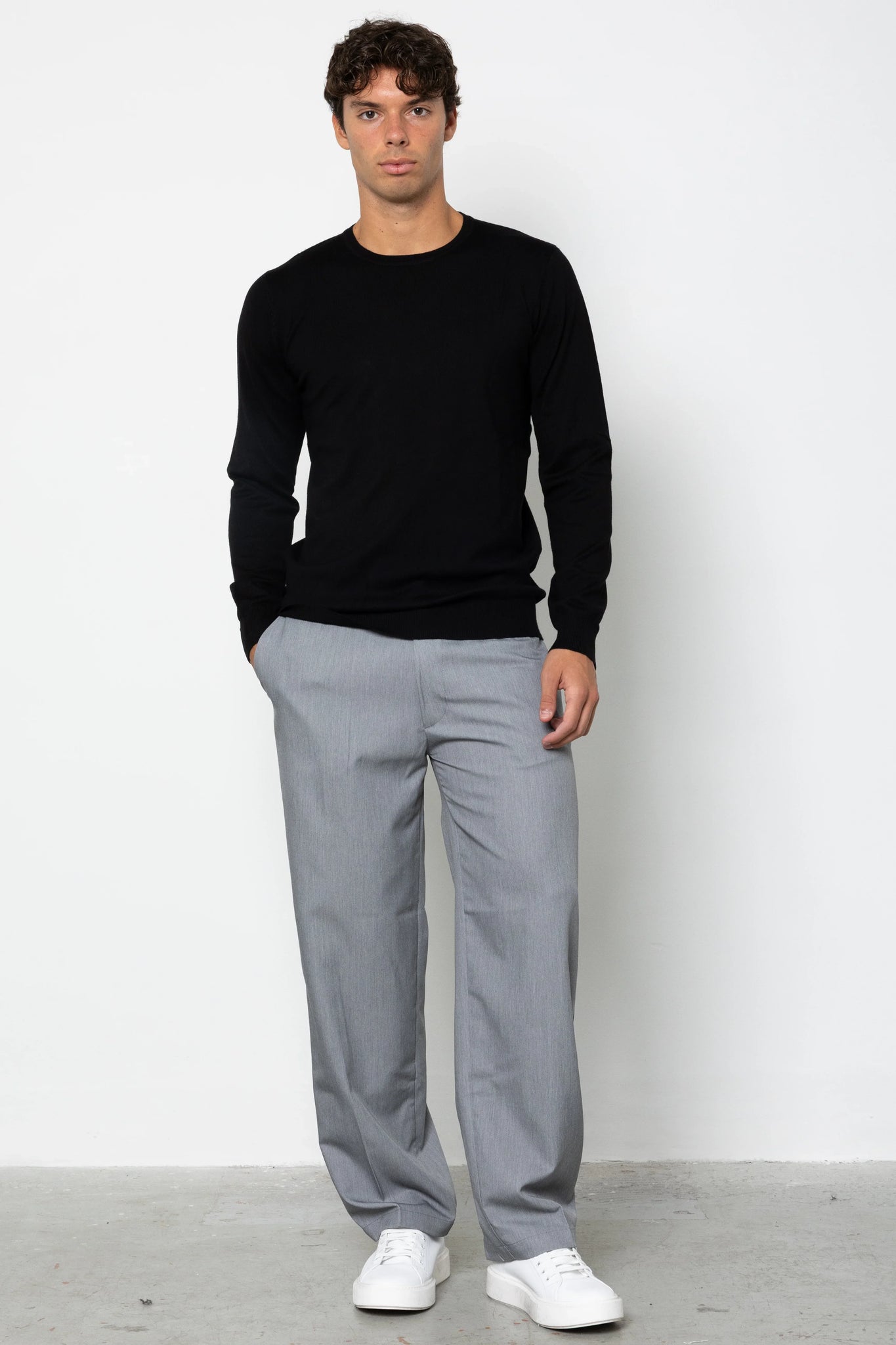 Maglione girocollo in filo