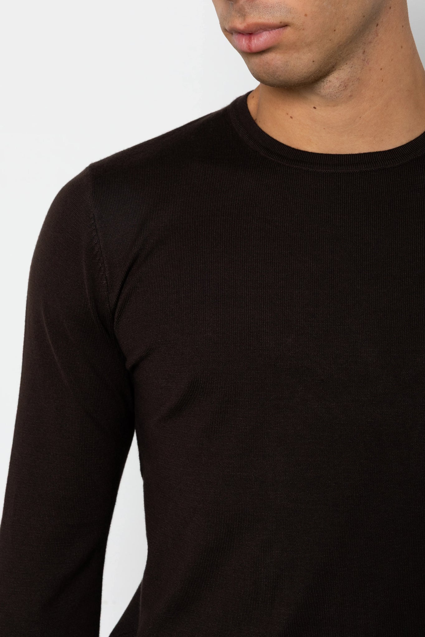 Maglione girocollo in filo