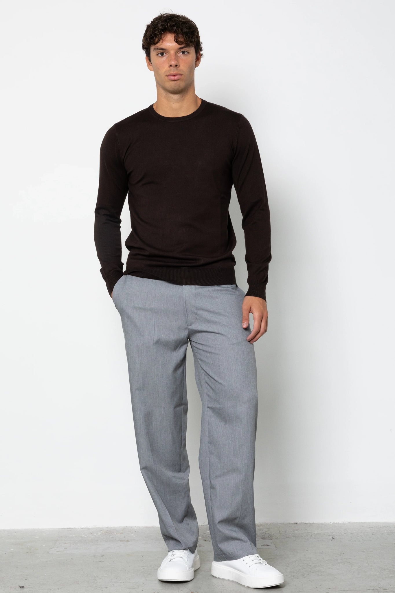 Maglione girocollo in filo