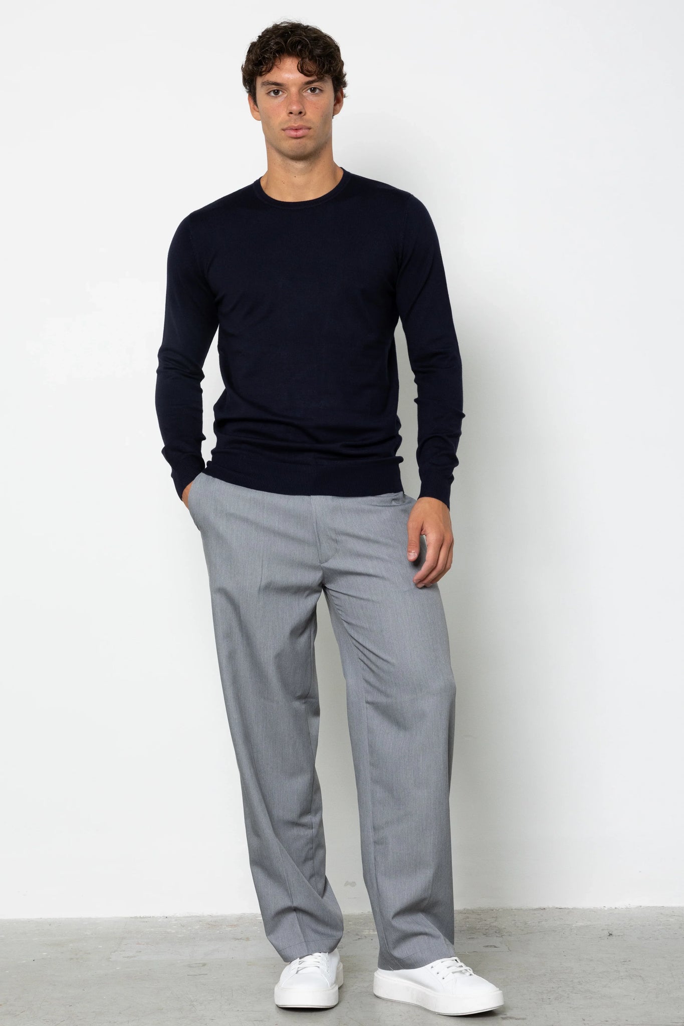 Maglione girocollo in filo