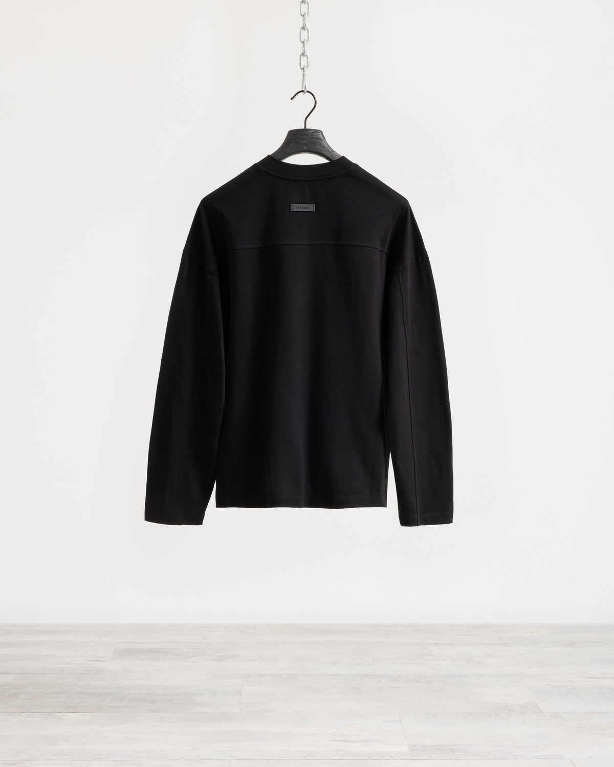 T-shirt longsleeve con tagli