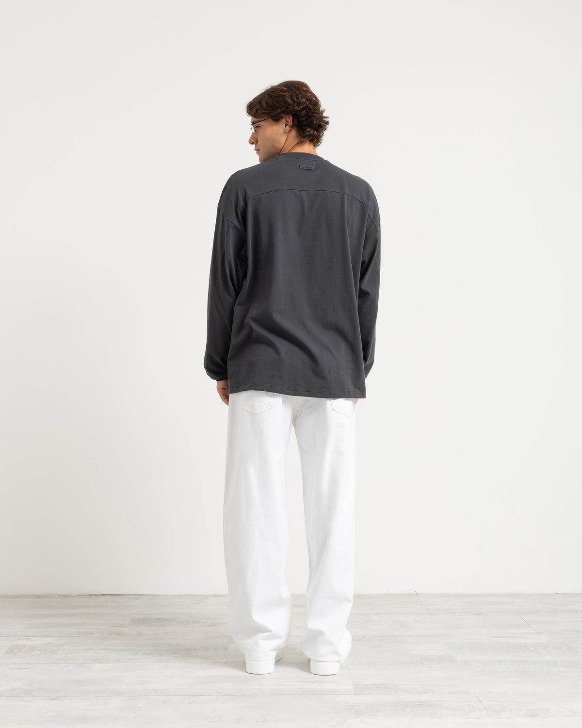 T-shirt longsleeve con polsino oversize Eternal
